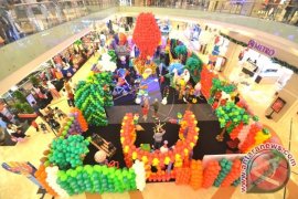 FESTIVAL BALON DI MALL Page 1 Small