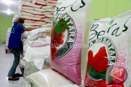 Beras Surya Nusantara Cap "Strawberry-Anggur" Berkualitas Hadir Di Palangka Raya