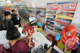 Pengamat: Pemprov Evaluasi Dampak Minang Mart