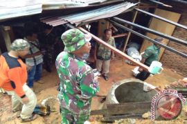 Bocah 9 Bulan Tertimbun Longsor