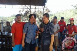 Tinjau Lokasi Kebakaran Loa Janan Ilir