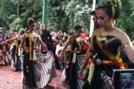 Ritual Ruwat Bumi Ramaikan Festival Tidar