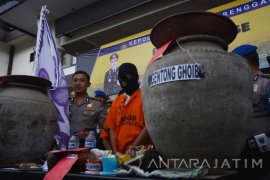 Polres Trenggalek Tangkap Dimas Kanjeng Gentong
