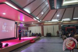 Gubernur Kalsel  Sahbirin Noor Buka Aruh Sastra