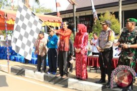 Bupati Ikuti Jalan Santai Kemenag Tanah Laut