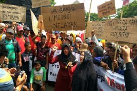 Pemerintah Diminta Siapkan Solusi Terkait Pelarangan Cantrang 