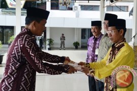 Bupati Batola Kalsel Serahkan DPA 2017