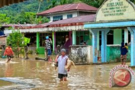 Banjir Solok Selatan Page 1 Small