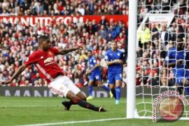 Manchester United Bungkam Reading 4-0