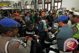 Polisi: Bonek Korban Keracunan Dipulangkan