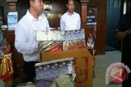Polres Jembrana Sita Ribuan Rokok Ilegal