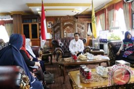   Ibnu Sina Apresiasi NPEO