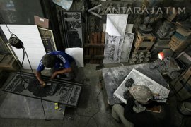 Seni Ukir Batu Nisan