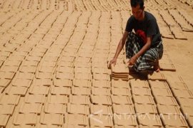 DPRD Minta Pemkab Sampang Patenkan Hasil Produk IKM