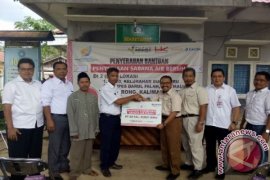 BUMN Serahkan Bantuan Sarana Air Bersih di Tenggarong