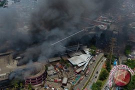 Asap Kebakaran Pasar Senen Macetkan Lalu Lintas