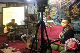 Slank Buka Suara Tentang Kesehatan Abdee