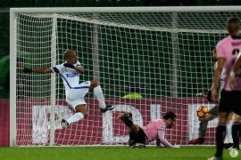 Inter Milan Tundukkan Palermo 1-0, Diwarnai Dua Kartu Merah