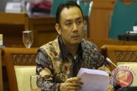 Anggota DPR Imbau BUMN Utamakan Pekerja WNI