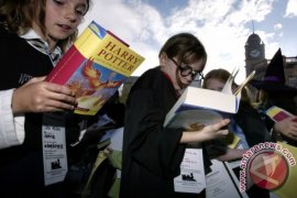 Baca Buku Harry Potter Buat Orang Jadi Lebih Baik, Benarkah? Ini Alasannya ...