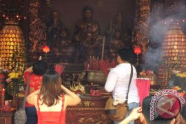Ribuan Umat Khonghucu Rayakam Imlek Di Vihara Satya Dharma