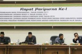 Rapat Paripurna DPRD, Bupati Inhil: Semoga Propem Perda 2017 Disetujui