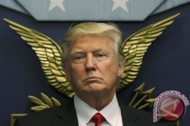 Pecat Direktur FBI, Trump kini terbuka untuk dimakzulkan