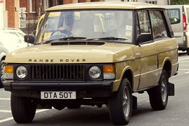 Land Rover Classic Pulihkan Range Rover 1970an