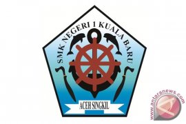 Pelajar SMKN Kelautan Singkil kembangkan keramba apung