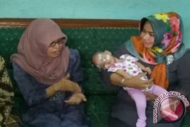 Pemprov Bantu Iftiyah Alat Bantu Dengar