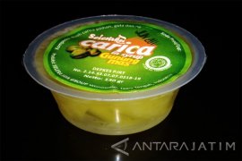 Segarnya Manisan Carica Wonosobo