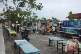 Pemkab Karimun Tertibkan Gerobak di Putri Kemuning