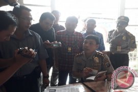 Petugas Sidak Kantor Shinohydro Energy