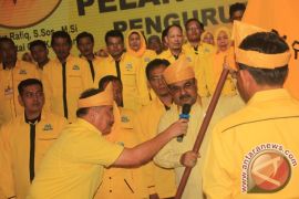 Bupati Aunur Rafiq Resmi Pimpin Golkar Karimun
