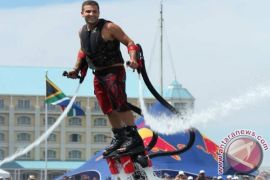Dispora Undang Franky "Flyboard" Zapata