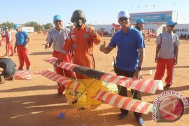 Pasukan Indonesia Penjaga Perdamaian PBB di Darfur Gelar Festival Layang-layang