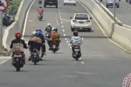 Abaikan Imbauan Kepolisan, Motor Yang Lewati Jembatan Layang Akan Ditilang