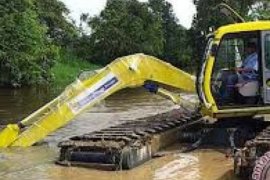  Dinas  PU-Tarukim Siak Mulai Normalisasi Saluran Air