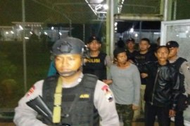 Polisi Kawal Pemindahan Napi Kasus Terorisme dari Nusakambangan