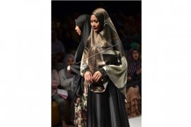 PAMERAN BUSANA MUSLIM