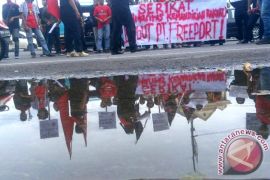 Aktivis Mahasiswa Makassar Tolak Kontrak Karya Freeport 