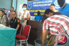 BNNP Kepri Musnahkan 1.196,8 Gram Sabu