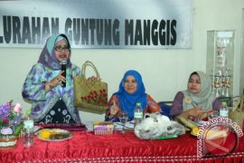 Banjarbaru Mayor signs a creative economy agreement
