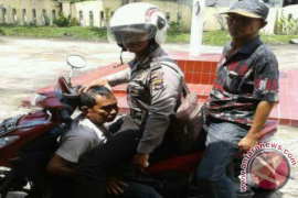 Warga Tangkap Pelaku Pencurian Kalung Emas