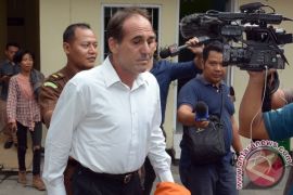 Hakim vonis ringan warga Australia gunakan narkoba