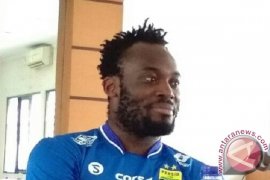 Gol Michael Essien Selamatkan Persib Dari Kekalahan