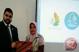 Adara Bantu Keluarga Miskin di Gaza