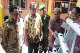 LIPI Soialiasikan Pupuk Organik Hayati di Jember