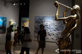 Seniman Borobudur Beroleh Berkah dan Ujian 