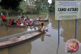 WISATA BANJIR CANDI JAMBI Page 1 Small